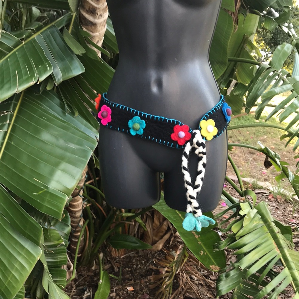 Bohemian 3D felt floral belt